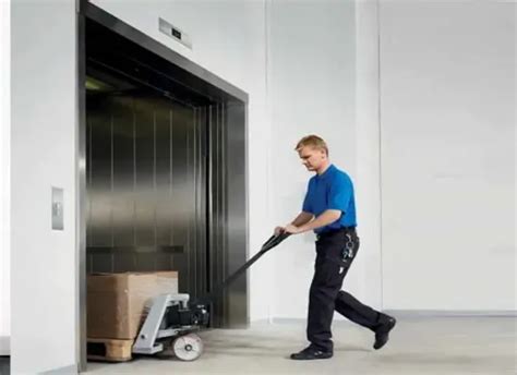 Loading Lift Manufacturers in Delhi NCR | Max Elevator