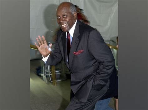 US civil rights activist Vernon Jordan dies at 85