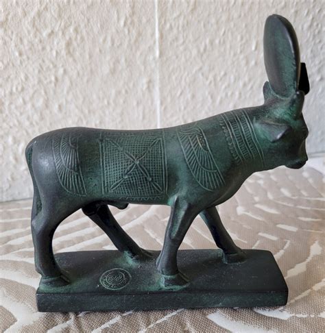 Egypt - Art casting from the Louvre Museum: the sacred bull Green Resin