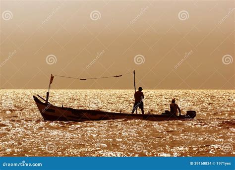 Silhouettes of fishermen stock photo. Image of boat, shore - 39160834