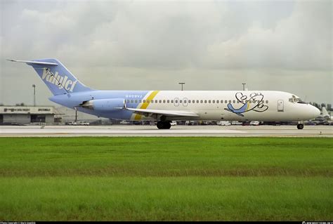 N909VJ ValuJet Airlines McDonnell Douglas DC-9-32 Photo by Mark ...