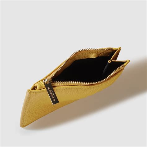 Accessorize London Women's Ochre Classic Card Holder