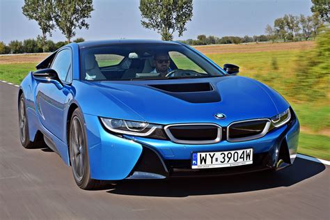 BMW i8. Ile dziś kosztuje ten wyjątkowy samochód?