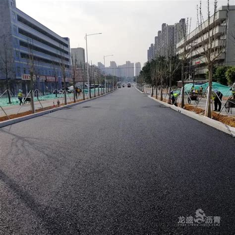深圳沥青路面施工多少钱一平方 - 龙盛沥青