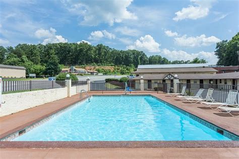 SCOTTISH INN COLLINSVILLE-MARTINSVILLE - Motel Reviews, Photos, Rate ...