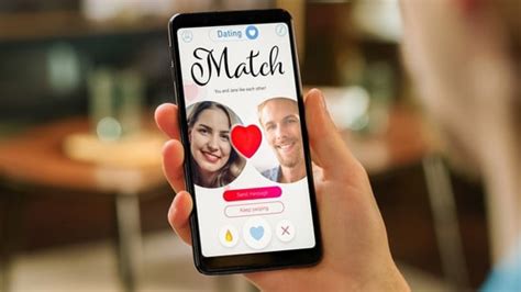 Simmer dating: The slow dating trend that's hot among the Gen Z