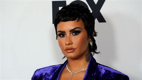 Non-binary Music Artist, Demi Lovato Announces That It’s Okay To ...