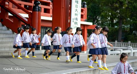 Japanese school children in uniform at Asakusa Sensoji Temple in Tokyo ...