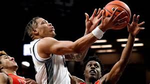 Keyontae Johnson starts for Kansas State 2 years after collapsing on ...