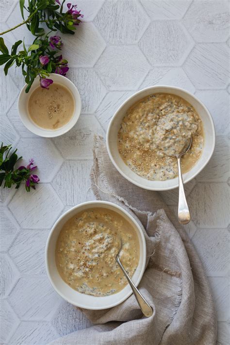 Honey & Tahini overnight chia oats - Elmarie Berry