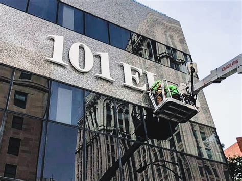 Local Business Signs 的图像结果