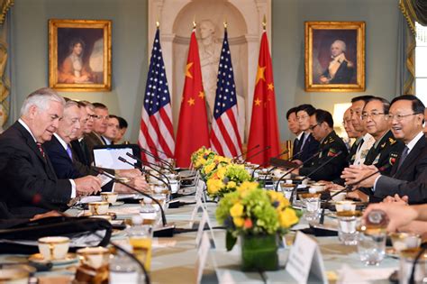 首轮中美外交安全对话在美国华盛顿举行_国务委员杨洁篪_中国政府网