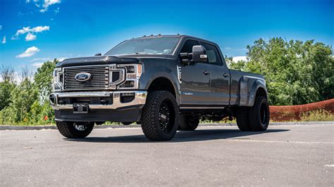 Leveled 2022 Ford F-350 Dually on DDC Super Singles - Soco Customs