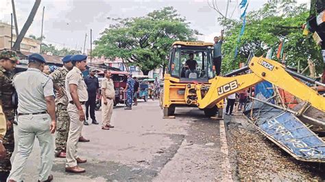 Police clear encroachments in Cooch Behar