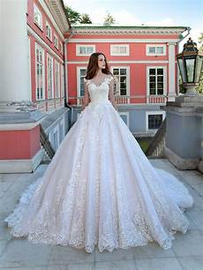 Big Wedding Gown by Luxury Wedding Dresses Gown Sweep Lace Big Wedding Gown
