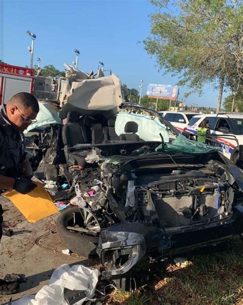 Pictures Of Dead People In Car Crashes