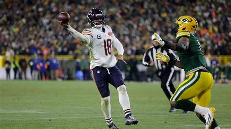 Chicago Bears lose 21-28 to Green Bay Packers at Lambeau Field after ...