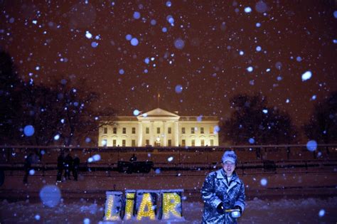 US Government Shutdown Drags Into Fourth Week Amid Stalemate - The Wire
