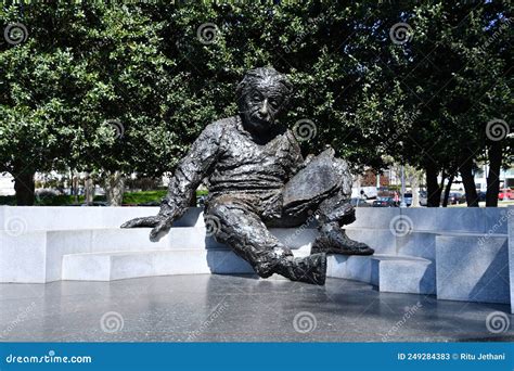 Albert Einstein Memorial at the National Academy of Sciences in ...