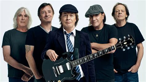 Here’s AC/DC’s setlist from their POWER UP European tour | Kerrang!