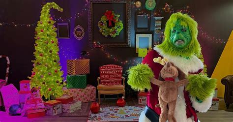 THE GRINCH’S HOUSE, 222 NE 1st Ave, Hallandale Beach, 16 December 2025 ...