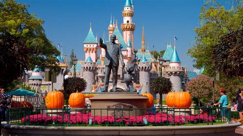 Visit Anaheim: 2023 Travel Guide for Anaheim, California | Expedia