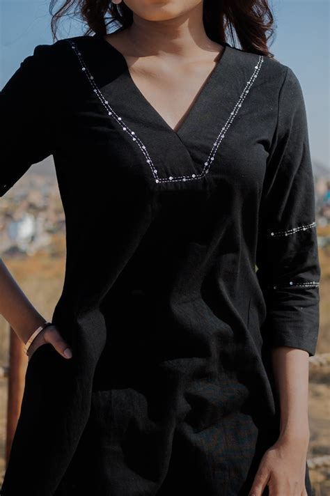 Black Cotton Flex Asymmetric A - Line Kurta – Disha Dakshin