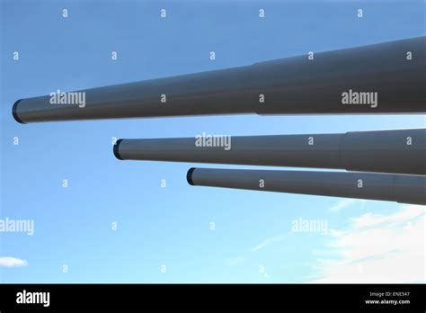 16 Inch Guns 的图像结果