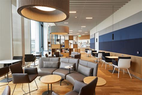 Lufthansa Senator And Business Lounge Queens New York Photos