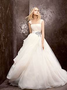 Vera Wang Gown Wedding Dress by Vera Wang Wedding Dresses Vera Wang Gown Wedding Dress