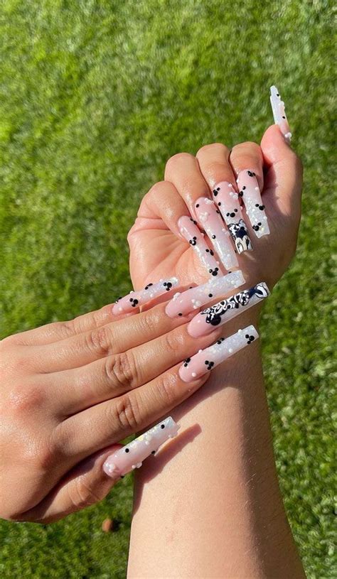 30 Minnie Mouse Nail Designs : Minnie Ombre Nails | Unha