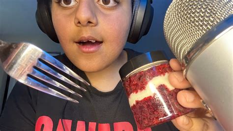 Eating Cake 的图像结果