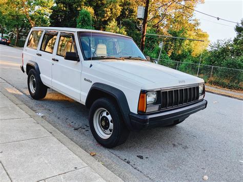Bought this 96’ cherokee last week. Love it : r/CherokeeXJ