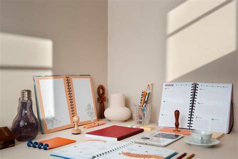 Computer Study Table Setup 的图像结果