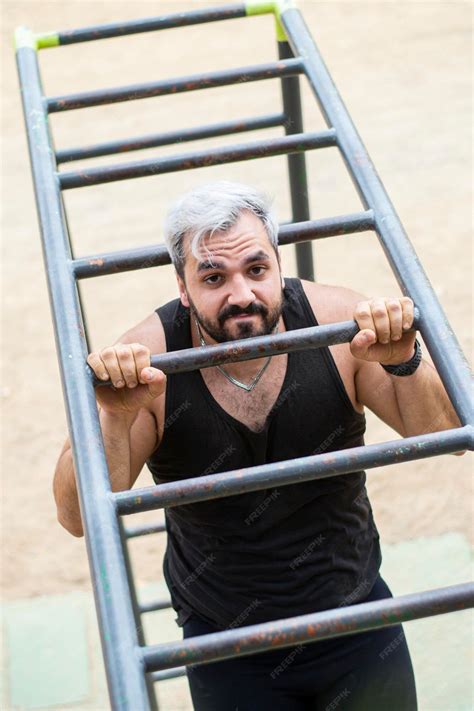 Playing Sports 的图像结果