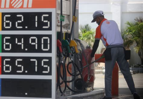 Gasoline prices up, diesel and kerosene down as oil firms set price ...
