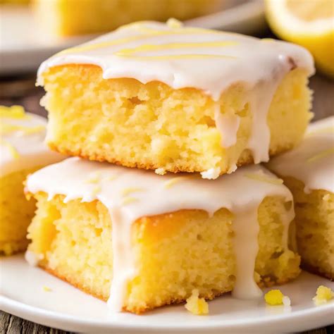 Easy Lemon Brownies Recipe