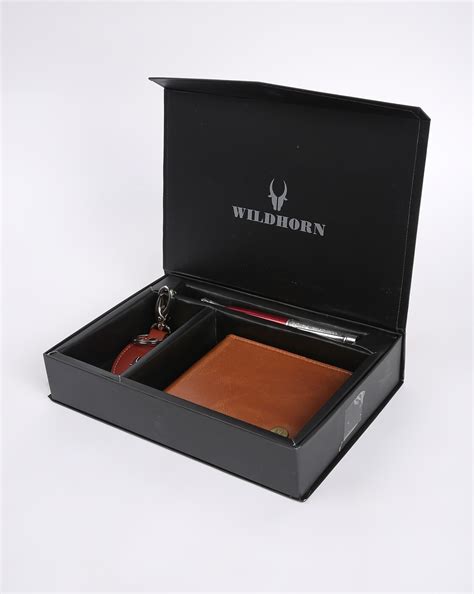 Buy Tan Brown WILDHORN Bi-Fold Wallet with Pen & Keychain Gift Box | AJIO