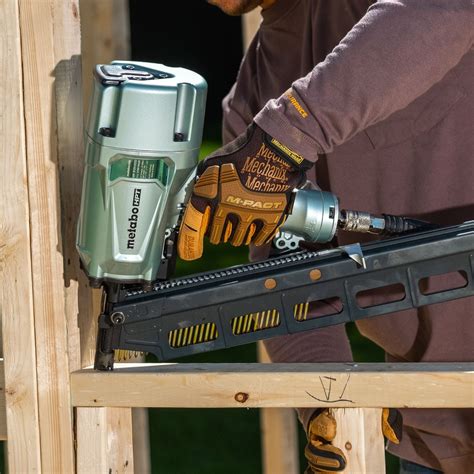 Metabo HPT 3.25-in 21-Degree Pneumatic Framing Nailer NR83A5(S)M - Simolary