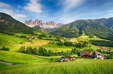 soggiorno dolomiti un soggiorno tra i suggestivi paesaggi della val di funes soggiorno dolomiti un soggiorno tra i suggestivi paesaggi della val di funes