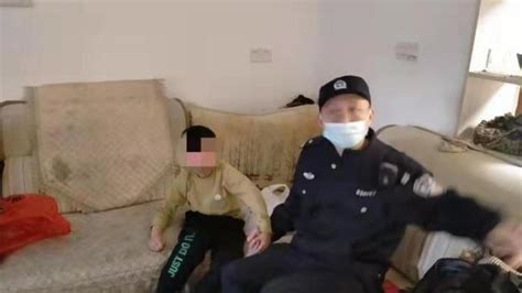 因想玩手机催促爸爸回家，被骂后男孩报警想“抓爸爸”_七环视频_澎湃新闻-The Paper