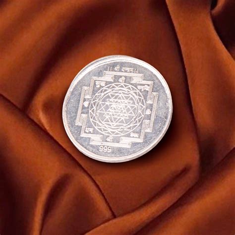 999 Silver Plated Lakshmi Ganesh With Shree Yantra Coin – ServDharm