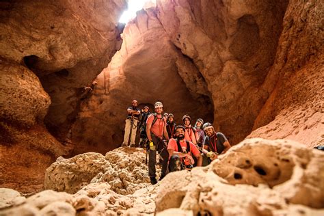 Adventure Cave 的图像结果