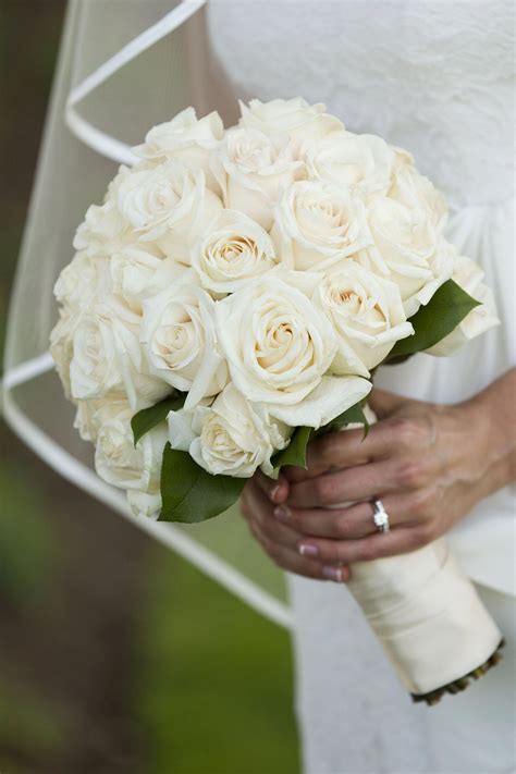 petalswithstyle.com #”longstemrosesbouquet” | White rose wedding ...