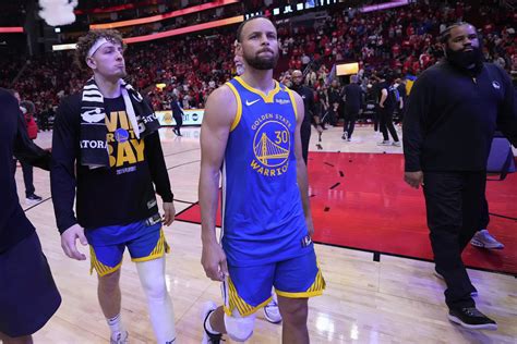 NBA: Warriors aim to close out Rockets in bruising playoff series