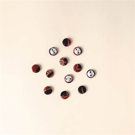 Buy Authentic handmade Button Online | iTokri