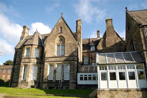 BLUEBIRD HOTEL (Newcastle upon Tyne) - B&B Reviews & Photos - Tripadvisor