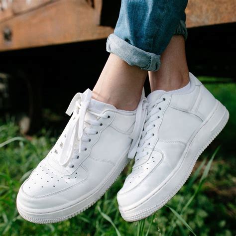 White Shoes 的图像结果