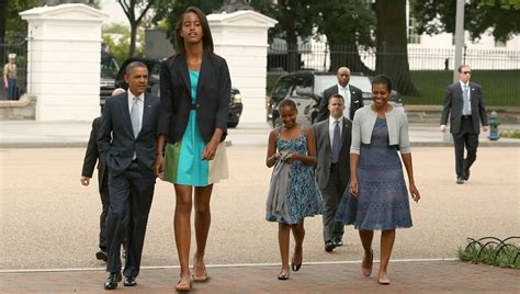 How Tall Is Sasha Obama 2022