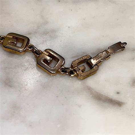 vintage GIVENCHY " G " link chain bracelet | NOIR ONLINE